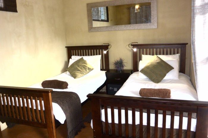 Wine tasting and riding holiday for connoisseurs at the Cape Accomodation