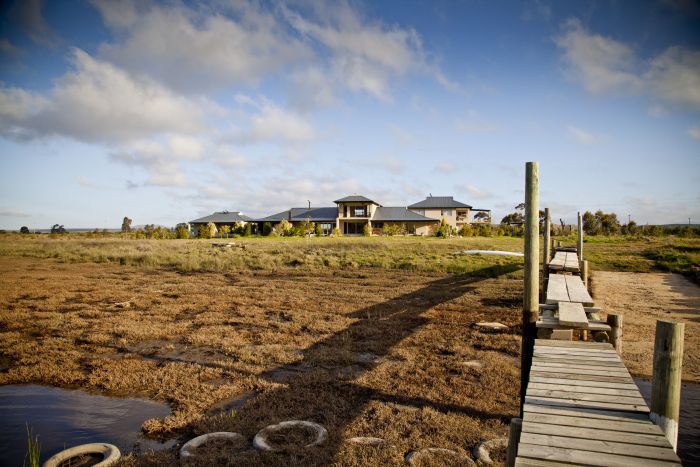 Beach trail at Walker Bay