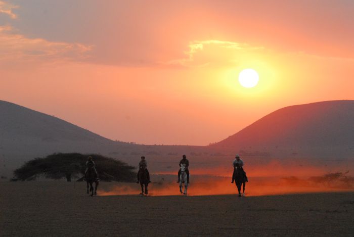 Kenya Safari Lodge - Adventure in the saddle