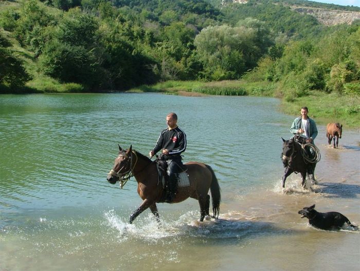 On the Trail of the Thracians