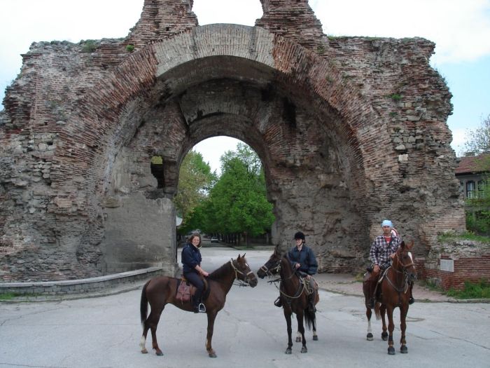 On the Trail of the Thracians