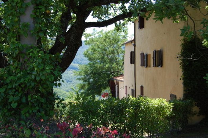 Idyllic country estate near Florence