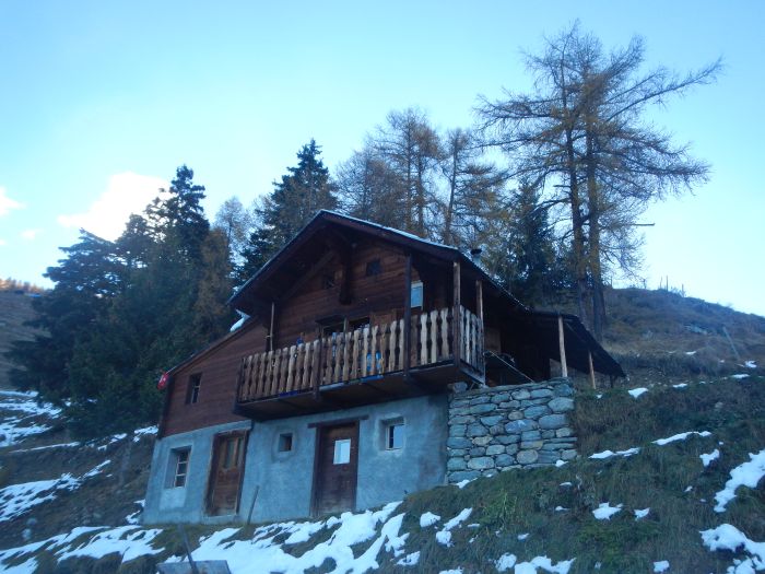 Experience the mountains of the Valais Alps Accomodation