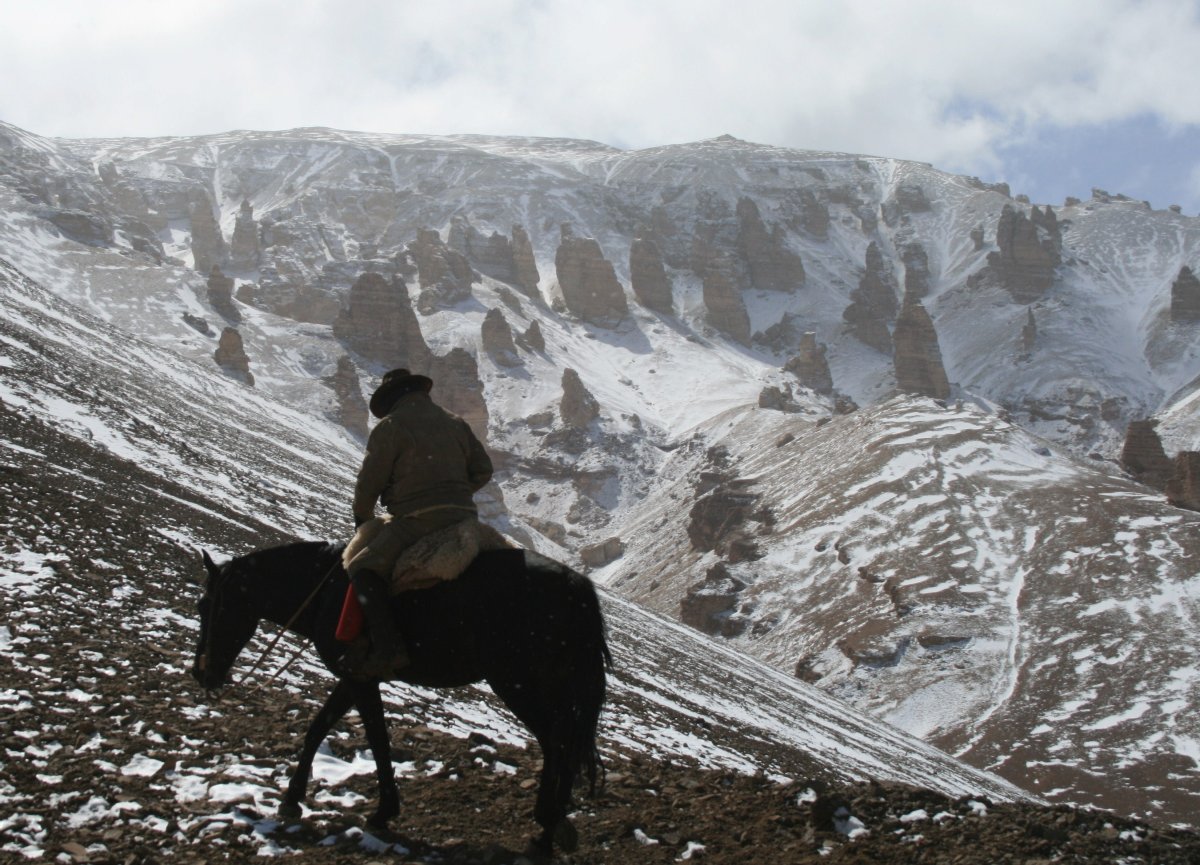 Independence ride across the Andes