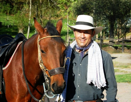 Colombian Hacienda Trail