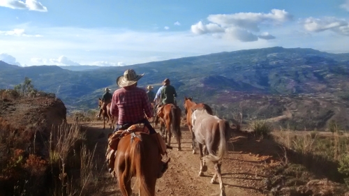Colombian Hacienda Trail