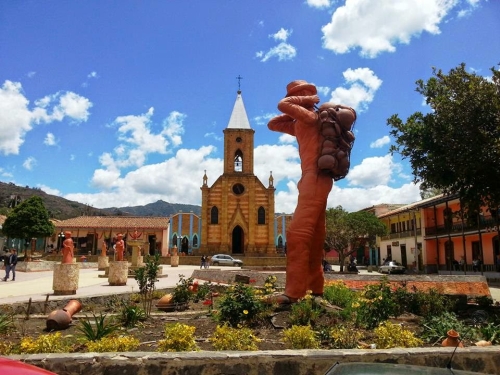 Colombian Hacienda Trail