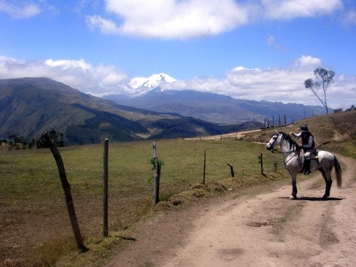 Andean mountain lodge with comfort