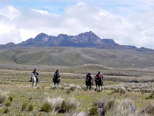 Andean mountain lodge with comfort