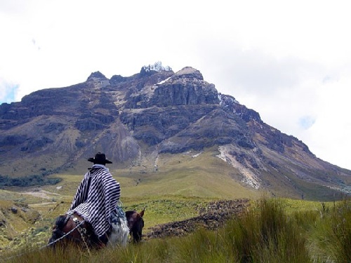 Andean mountain lodge with comfort