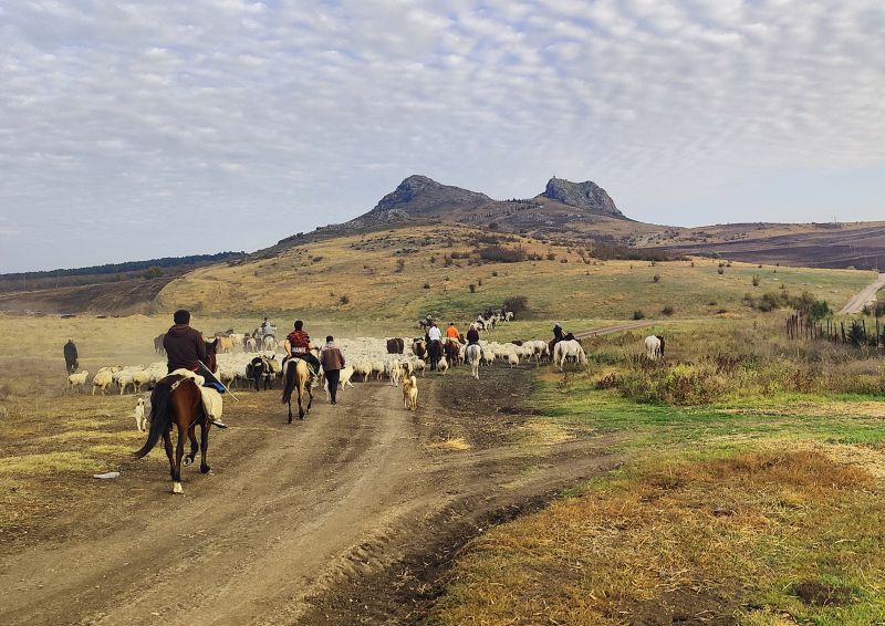 Caucasus Trail
