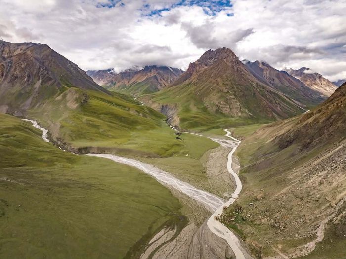 Kirgistan glacier tours