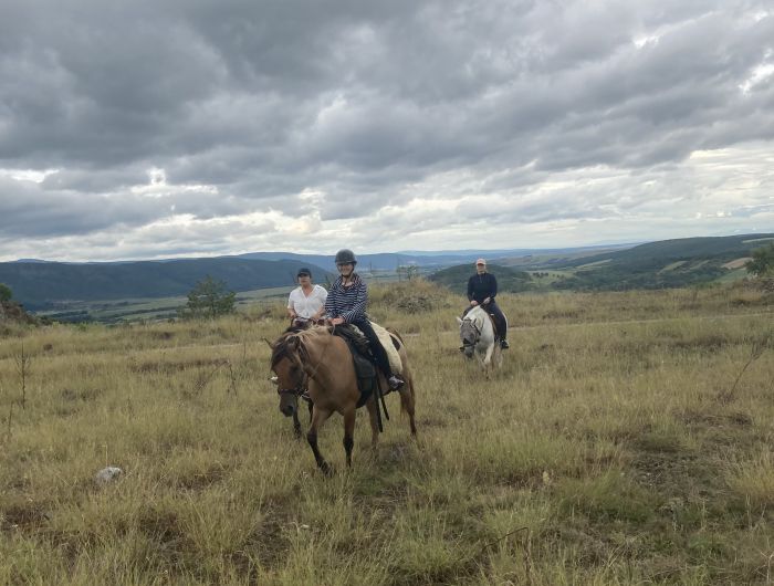 Two-country karst trail
