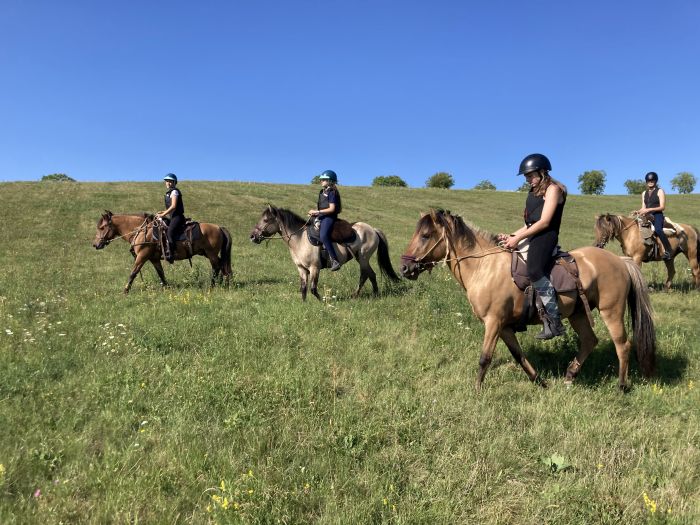 Two-country karst trail