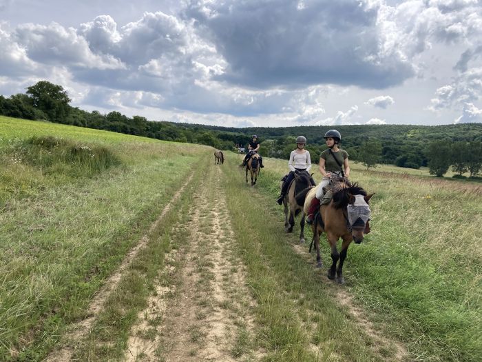 Two-country karst trail