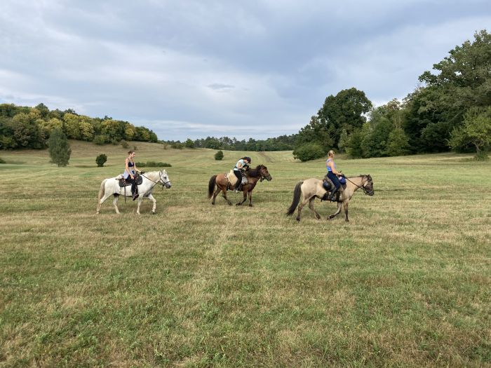 Two-country karst trail