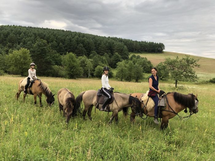 Two-country karst trail