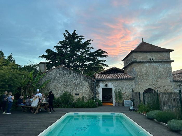 Gourmet tour to the wine castles of Bordeaux