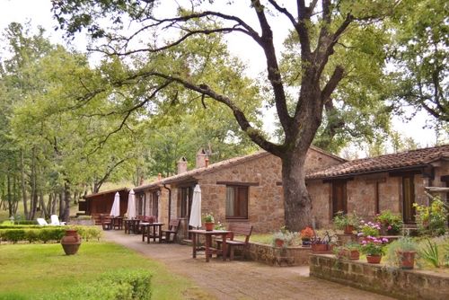 Castles and palaces of Tuscany