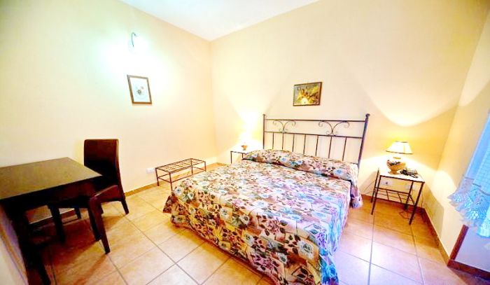 Etna Nature Park Trail with Comfort Accomodation