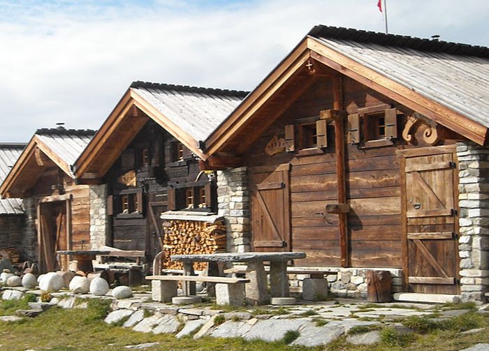 Riding holiday in the Valais Alps Accomodation
