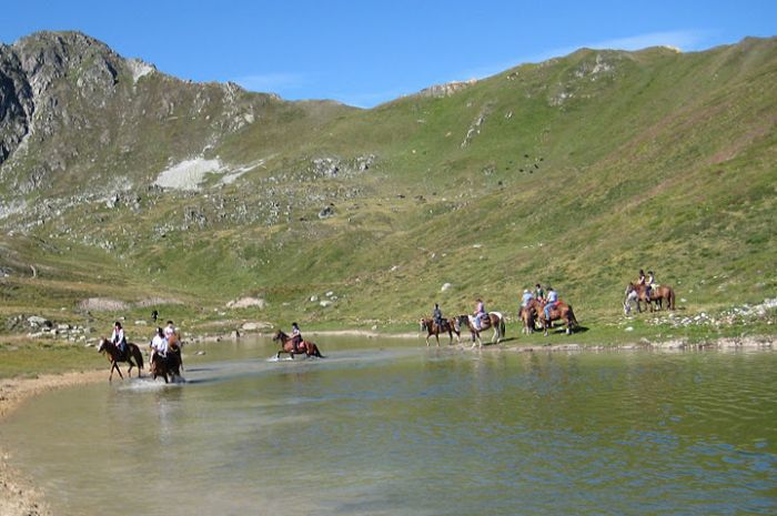 Riding holiday in the Valais Alps
