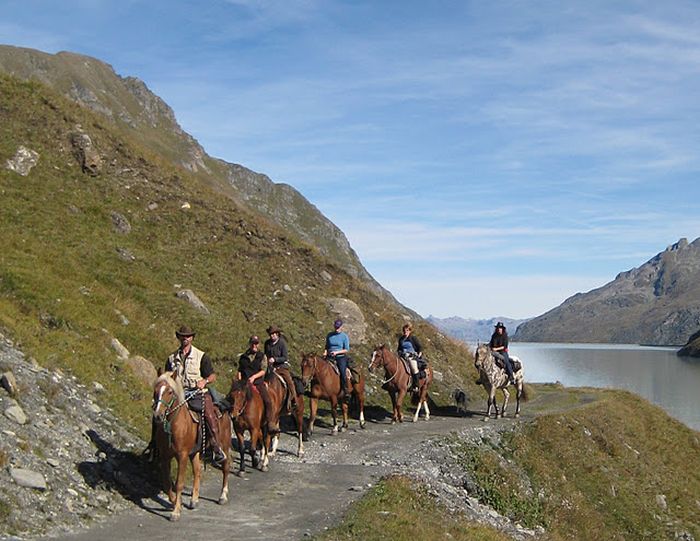 Riding holiday in the Valais Alps