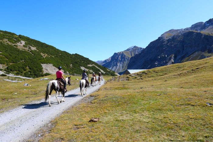 Riding vacation in the Münstertal Graubünden
