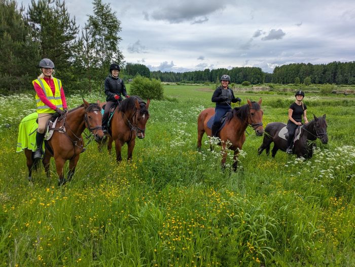 Riding and feel at Ease in the Saimaa Lake District