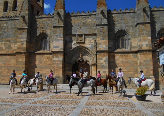 Gredos Trail riding