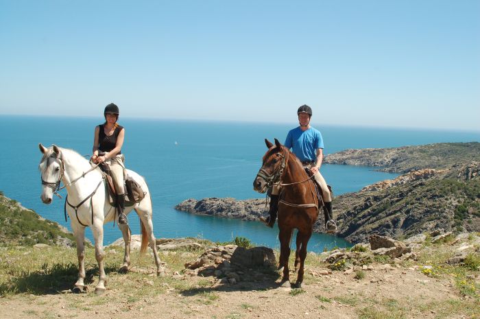 From the mountains to the sea & Besalu medieval ride