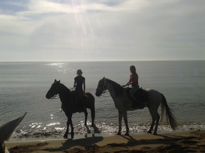 From the mountains to the sea & Besalu medieval ride